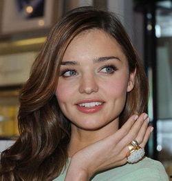 小酒窝明星,闪耀舞台的青春偶像